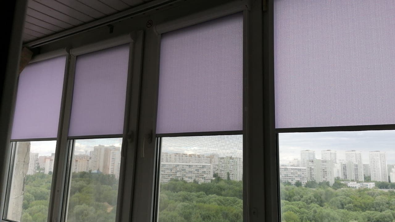 Рулонно-кассетные жалюзи на окна в Москве