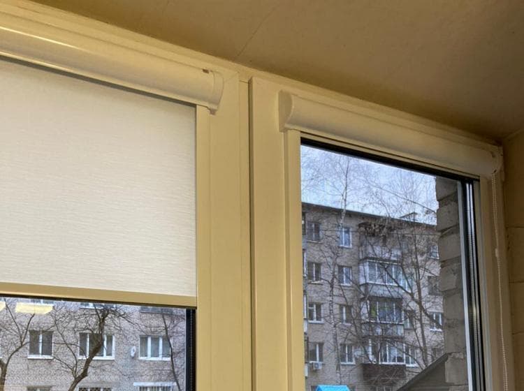 Рулонно-кассетные жалюзи UNI-2 в микрорайоне Кучино